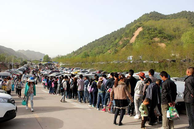麥積山景區旅游接待火爆，精細化管理提升游覽體驗